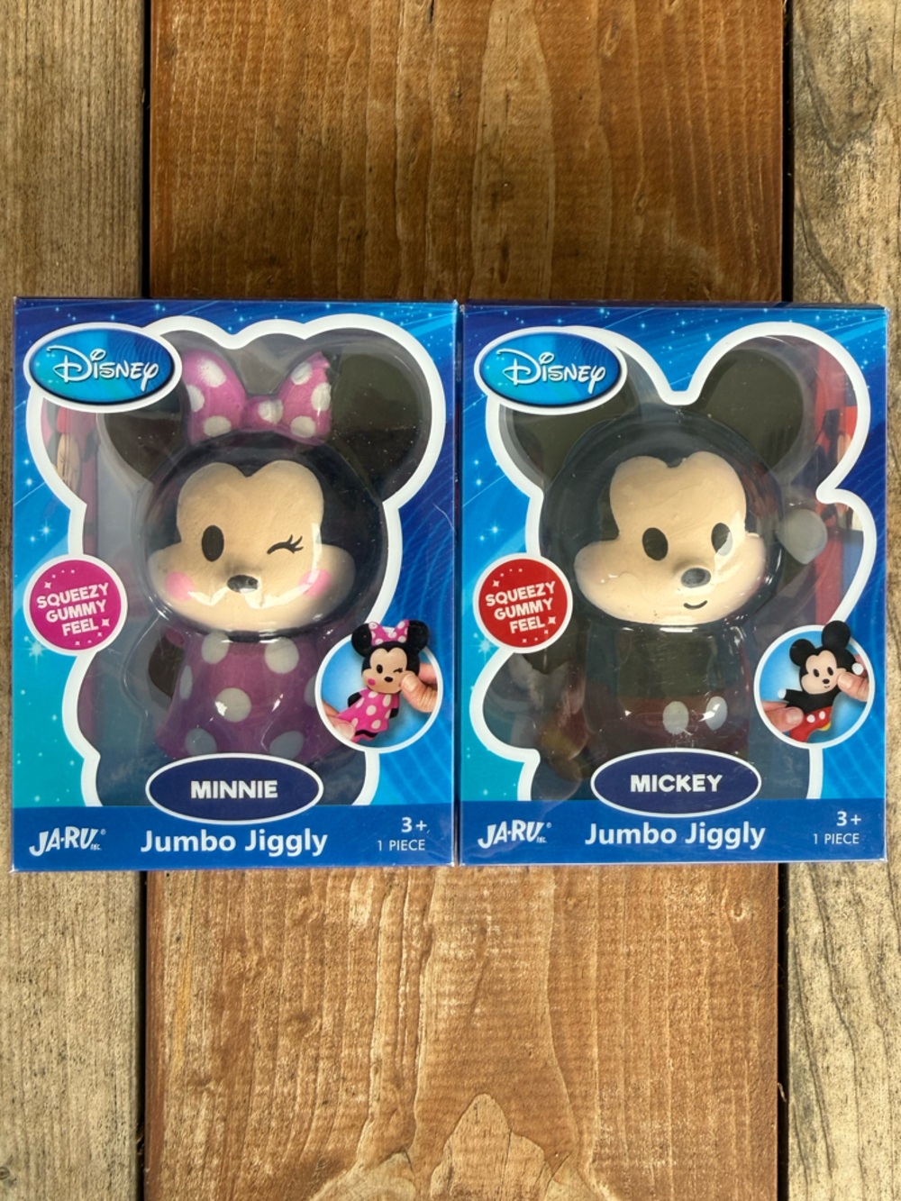 Squishy Disney Minnie & Mickey Jumbo Jiggly Squishy sensory toy - Picture 2 of 5